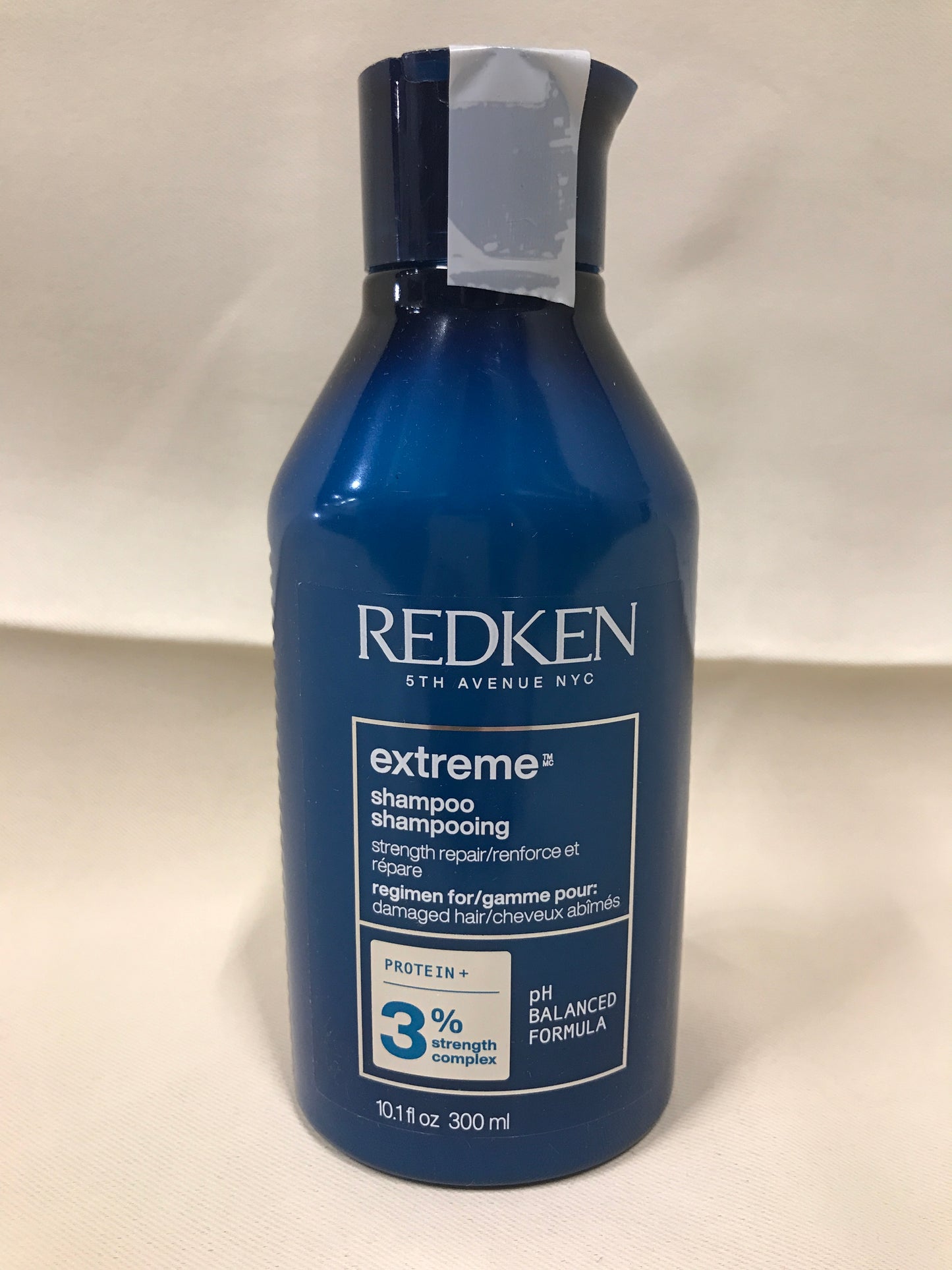 Redken Extreme Shampoo for Damaged Hair 300mL