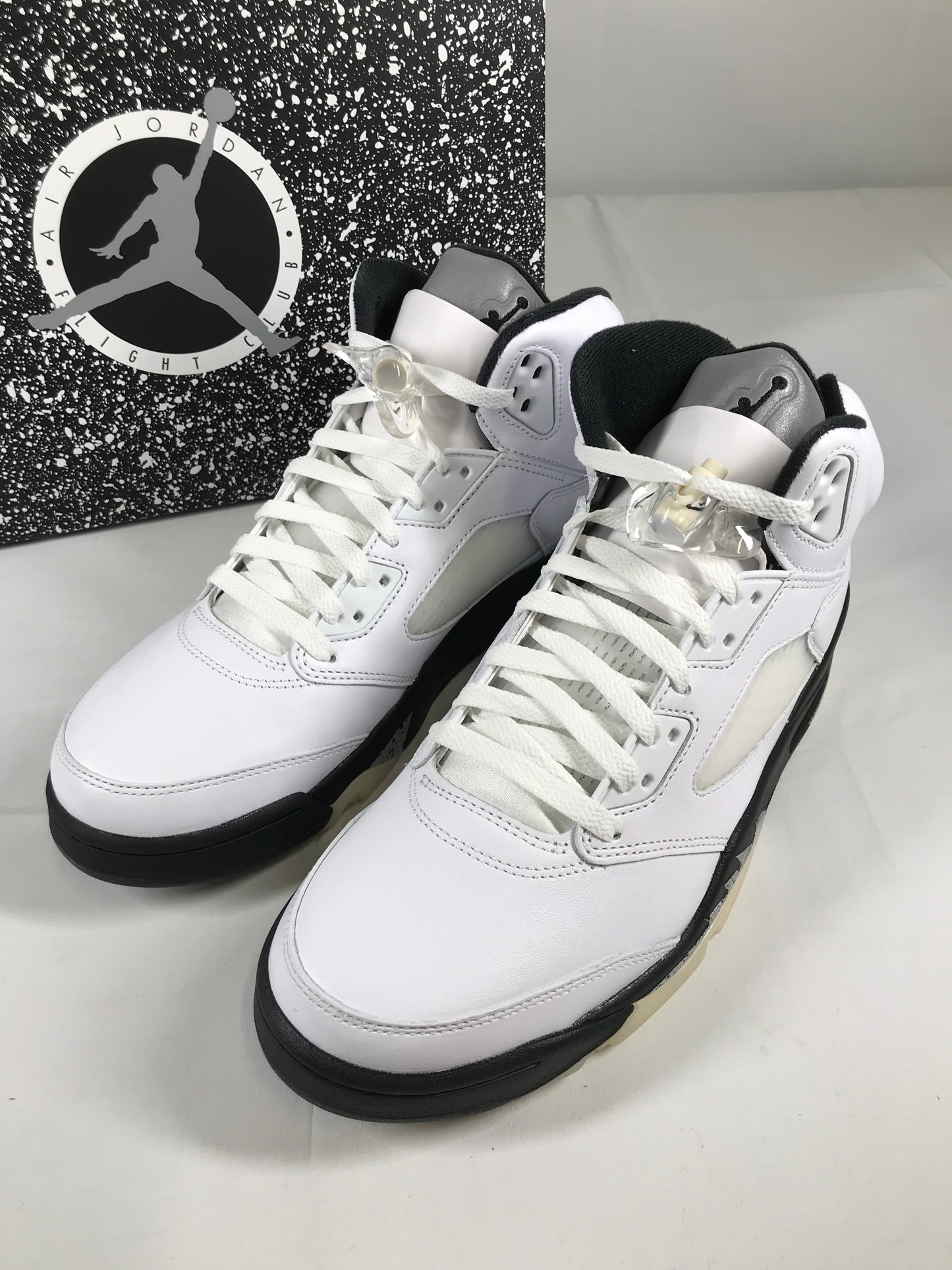Air Jordan Retro 5 Black/Silver/White - Size 11 Men's
