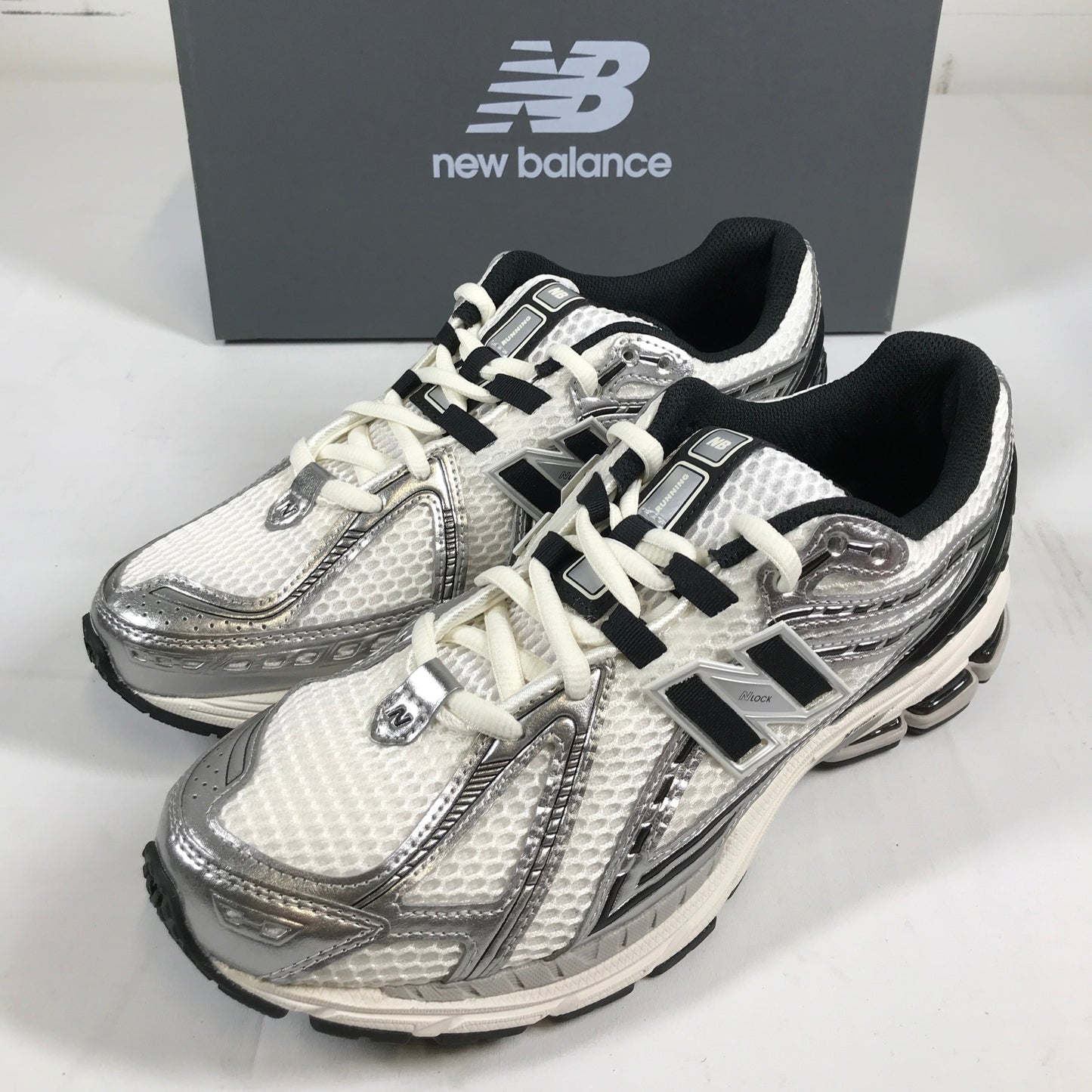 New Balance 1906R Running Shoes