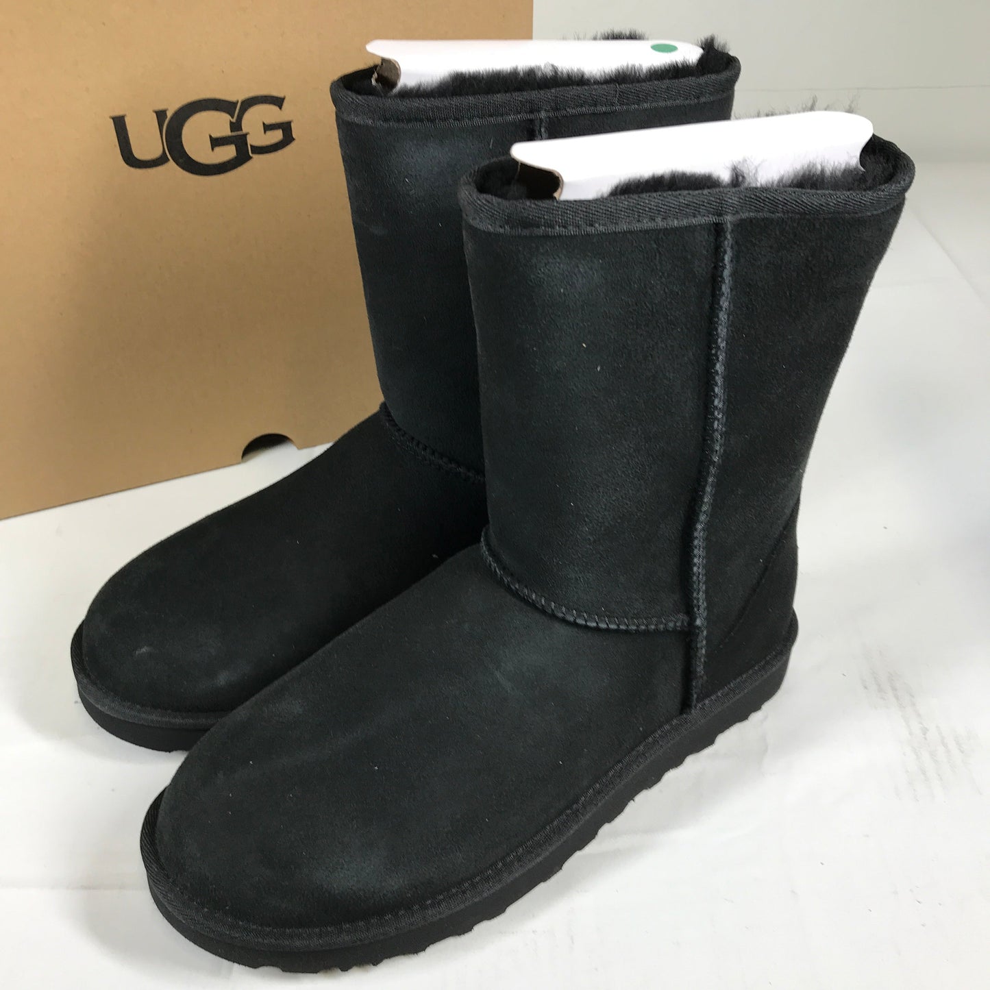 UGG - Women's Classic Short II