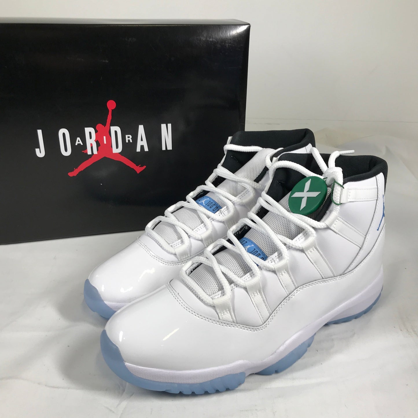 Air Jordan 11 Retro - Size 11 Men's