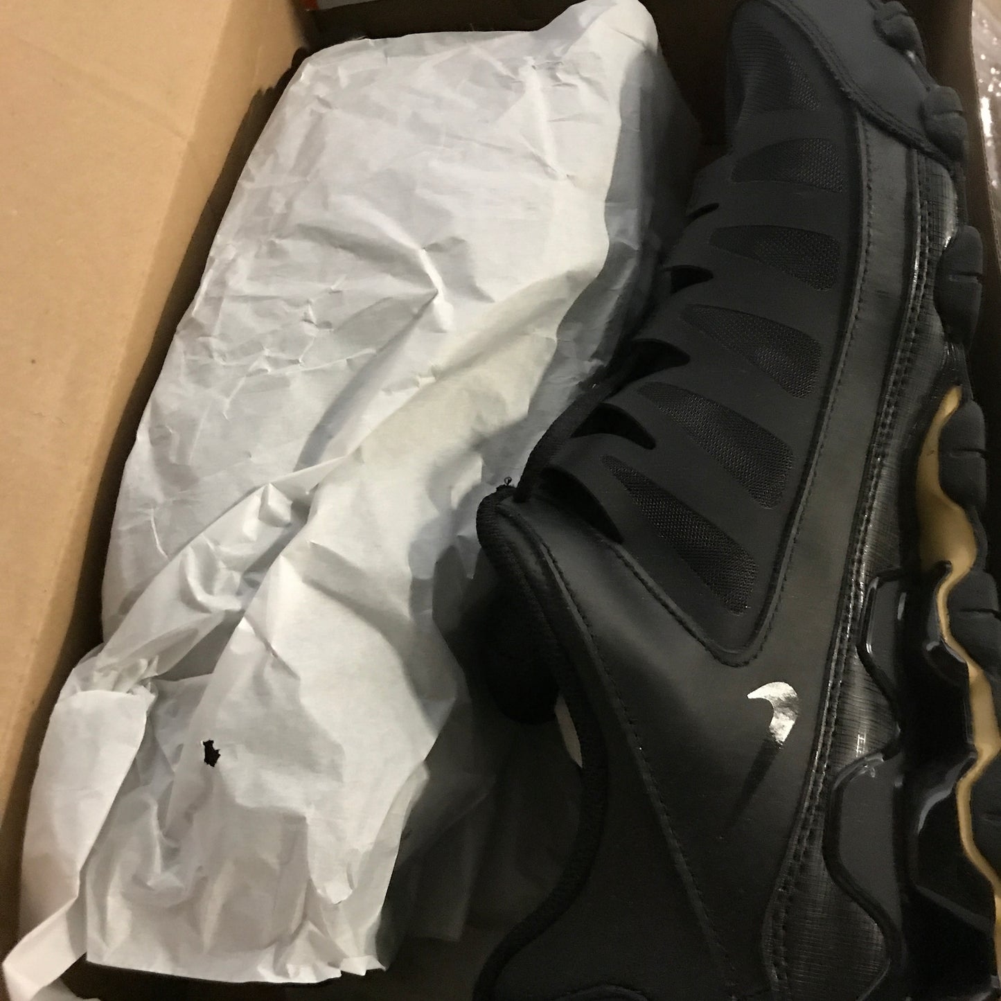 Nike Reax 8 TR Men's Workout Shoes - Black Metallic Gold