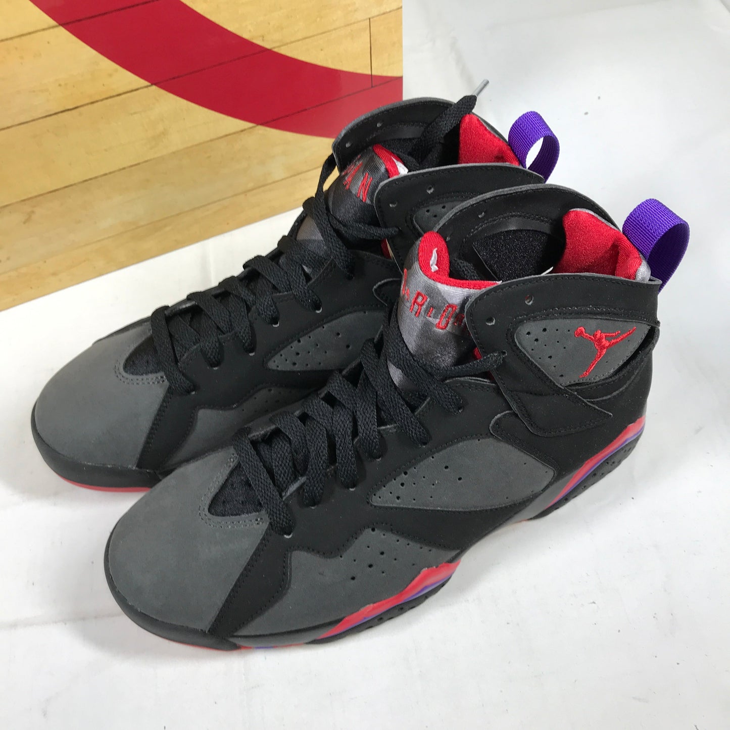 Jordan Defining Moments Pack (7/7)