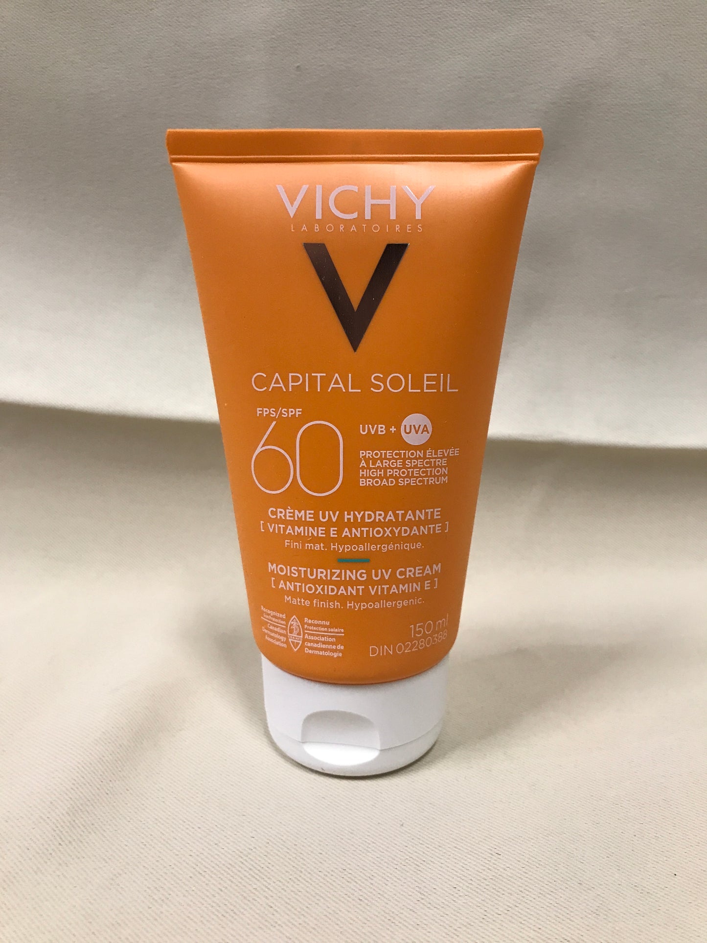 Vichy Capital Soleil Moisturizing UV Cream Matte Finish SPF 60, 150mL