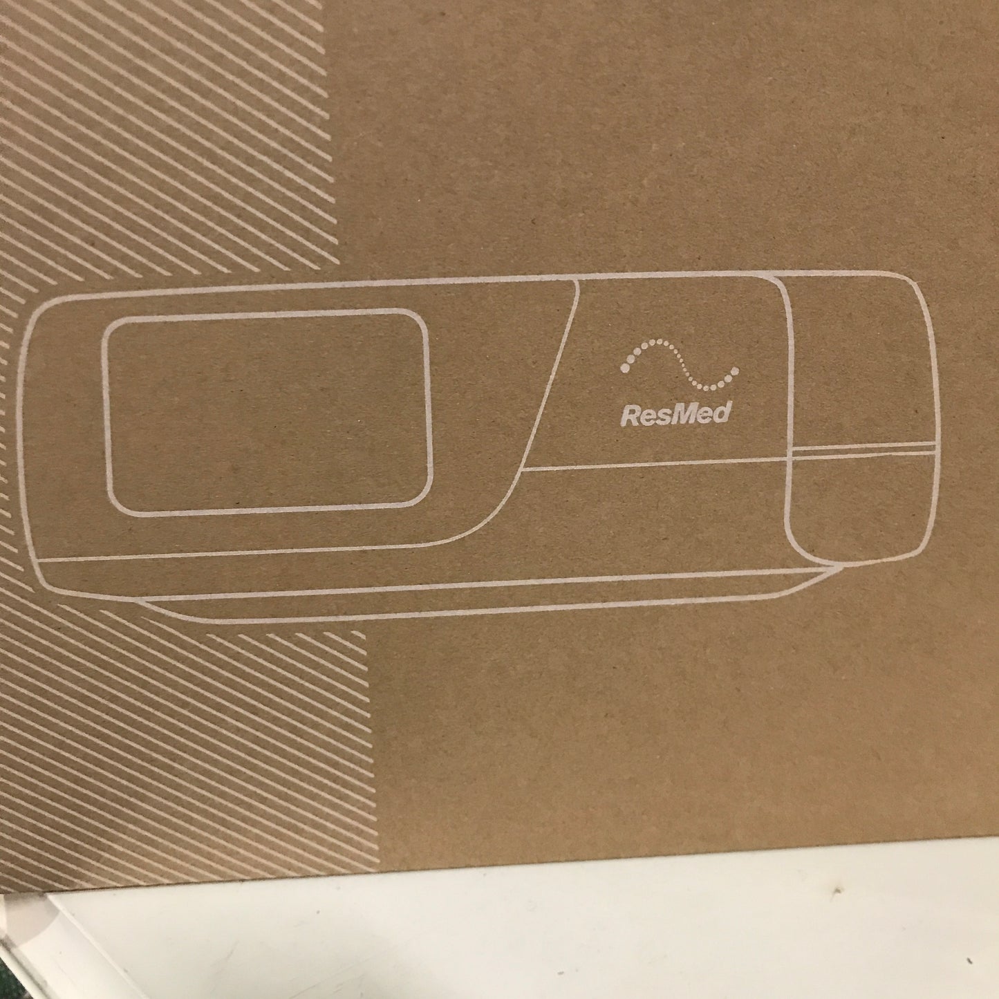 AirSense 11 AutoSet Machine with HumidAir and ClimateLineAir Tubing for Canada