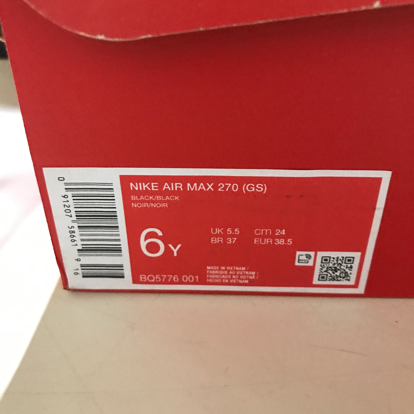 Nike Air Max 270 Older Kids' Shoe - Black