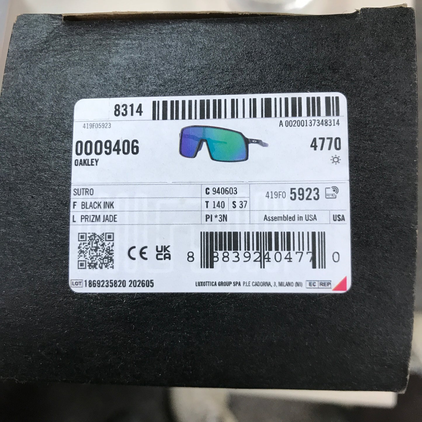 Oakley Sutro Sunglasses - Prizm Jade Lenses / Black Ink Frame