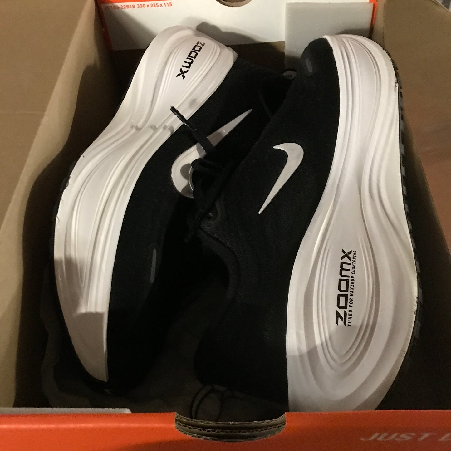 Nike Vomero Plus Women's Road Running Shoes (Wide) - Black/White