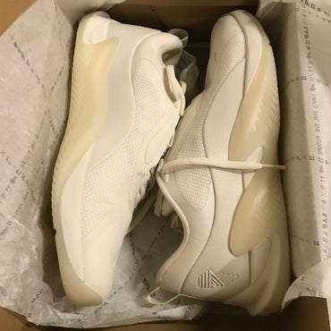 R.A.D ONE V2 Training Shoes - Tofu