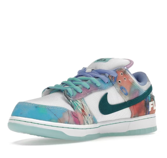 Nike SB Dunk Low Futura Laboratories Bleached Aqua