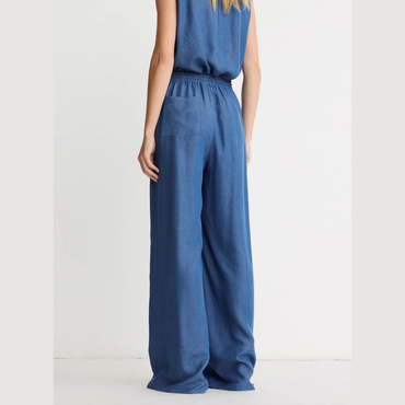 Smythe Drawstring Pull On Pant - Chambray