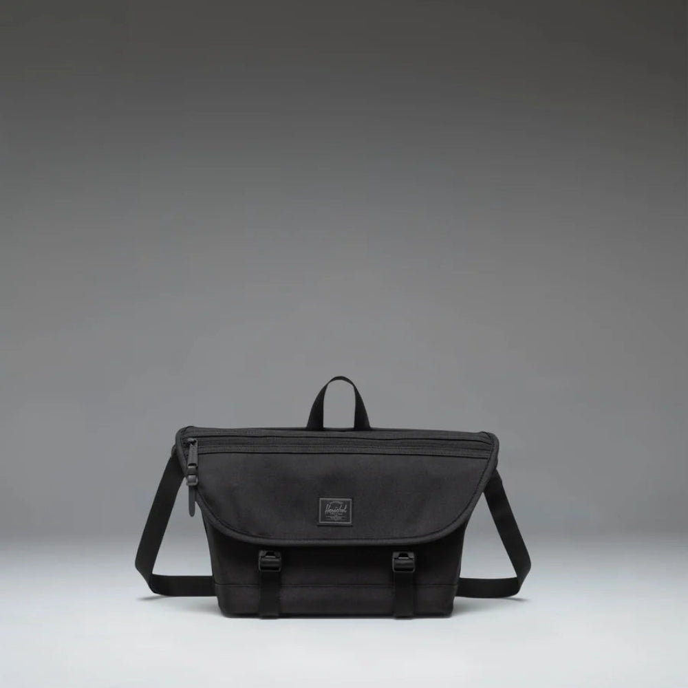 Herschel Supply Co. Cover Messenger Small 7.5L - Black Tonal