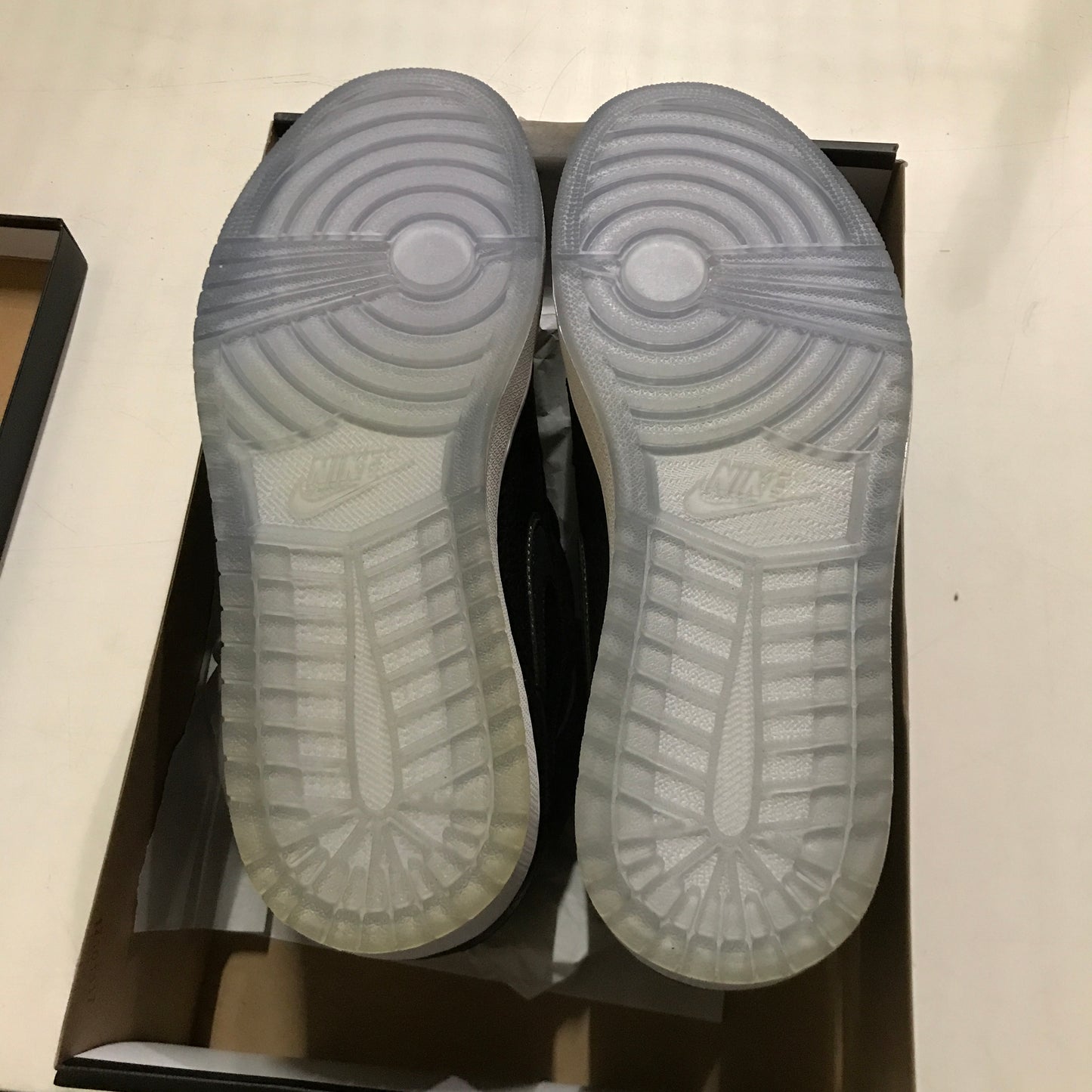 Air Jordan 1 Retro High OG City of Flight