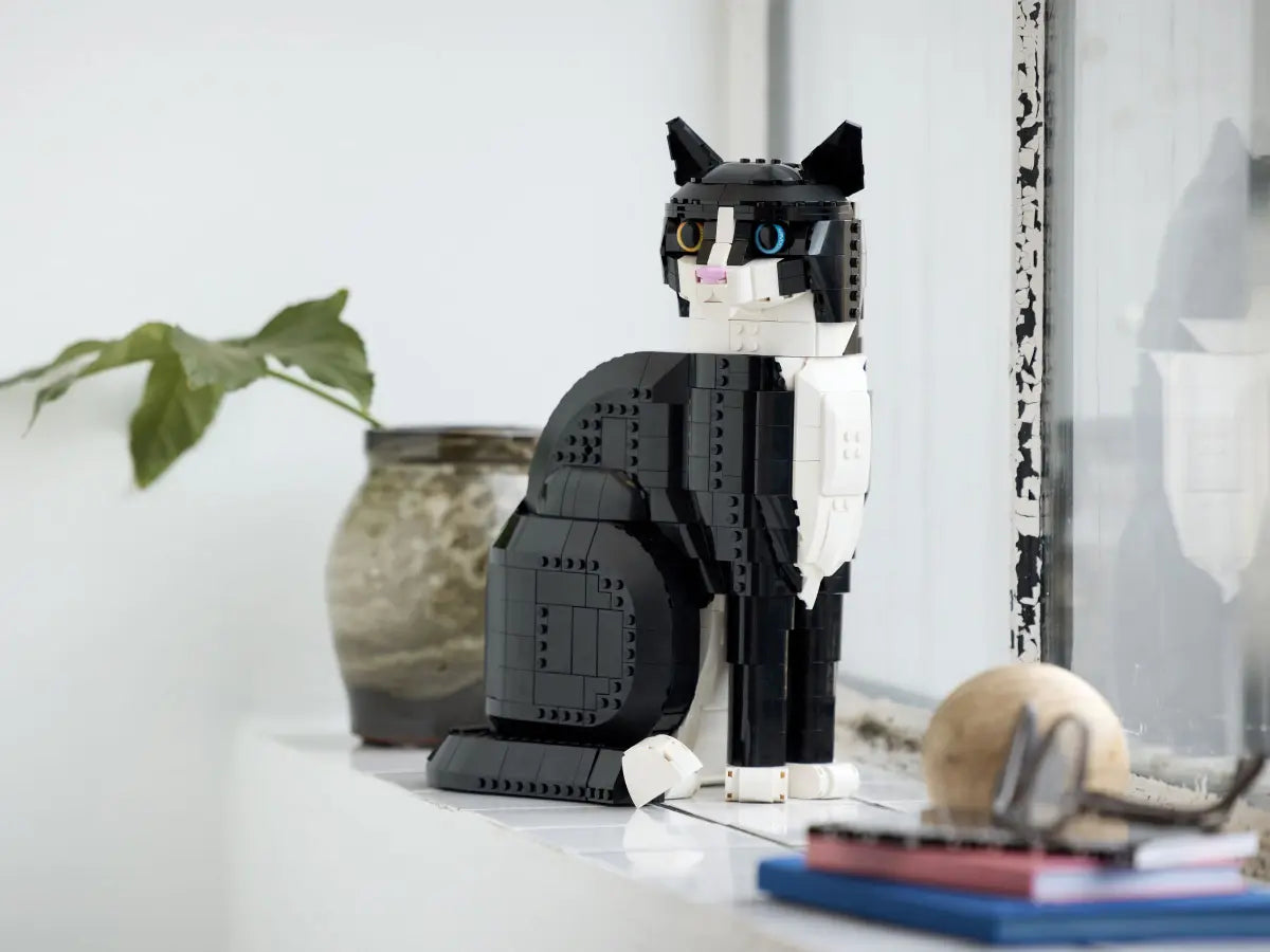 Lego Tuxedo Cat