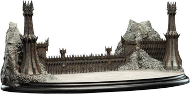 Weta Workshop - The Lord of The Rings Trilogy - The Black Gate Miniature Environment