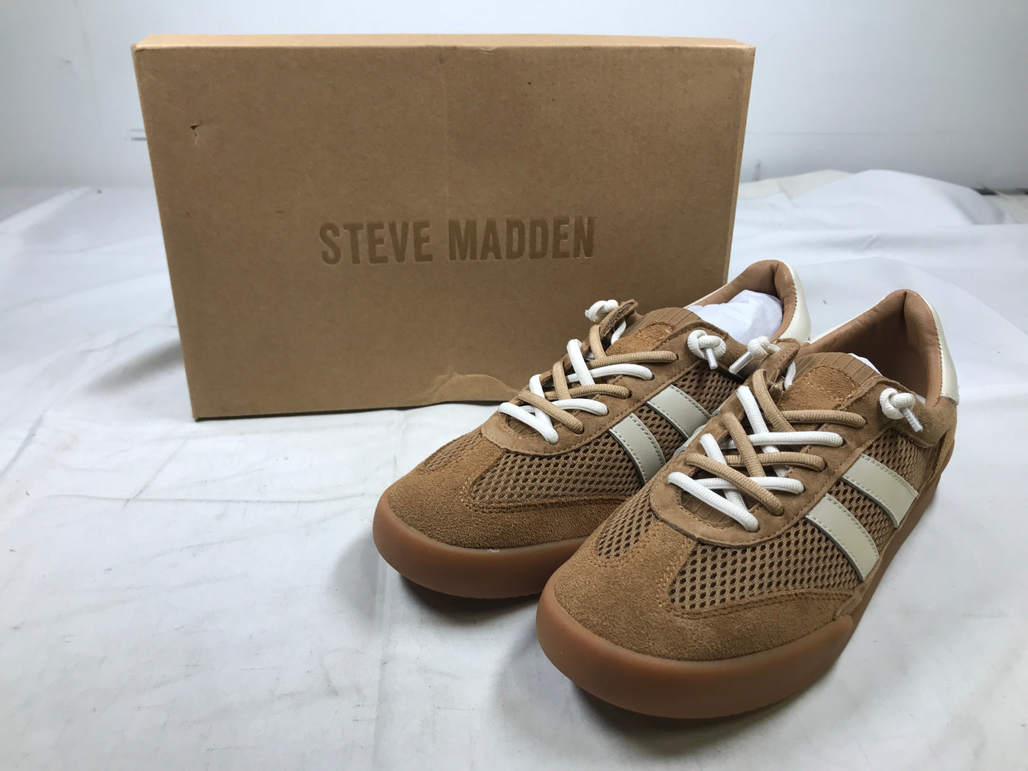 Steve Madden Women's Verdict Low Profile Lace-up Sneakers