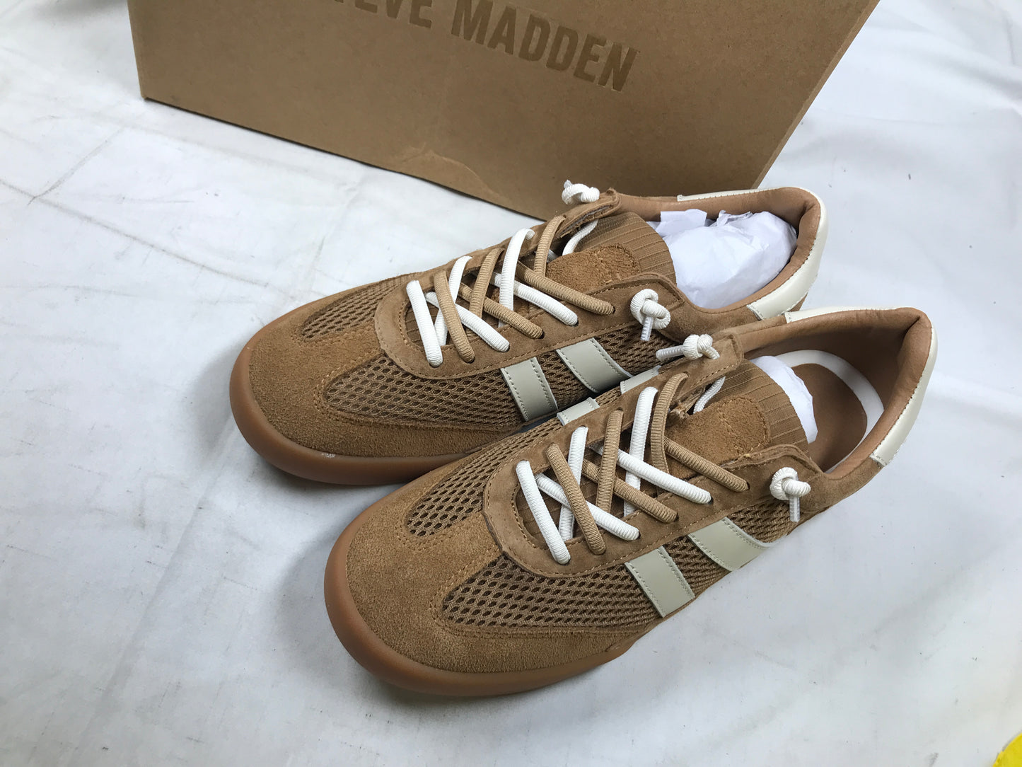 Steve Madden Women's Verdict Low Profile Lace-up Sneakers