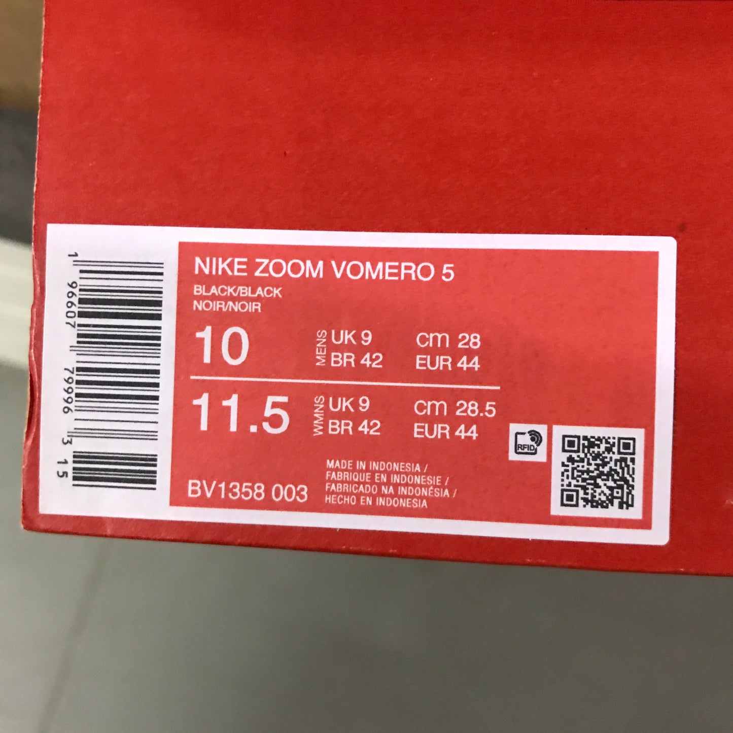 Nike Zoom Vomero 5 Men's - Black