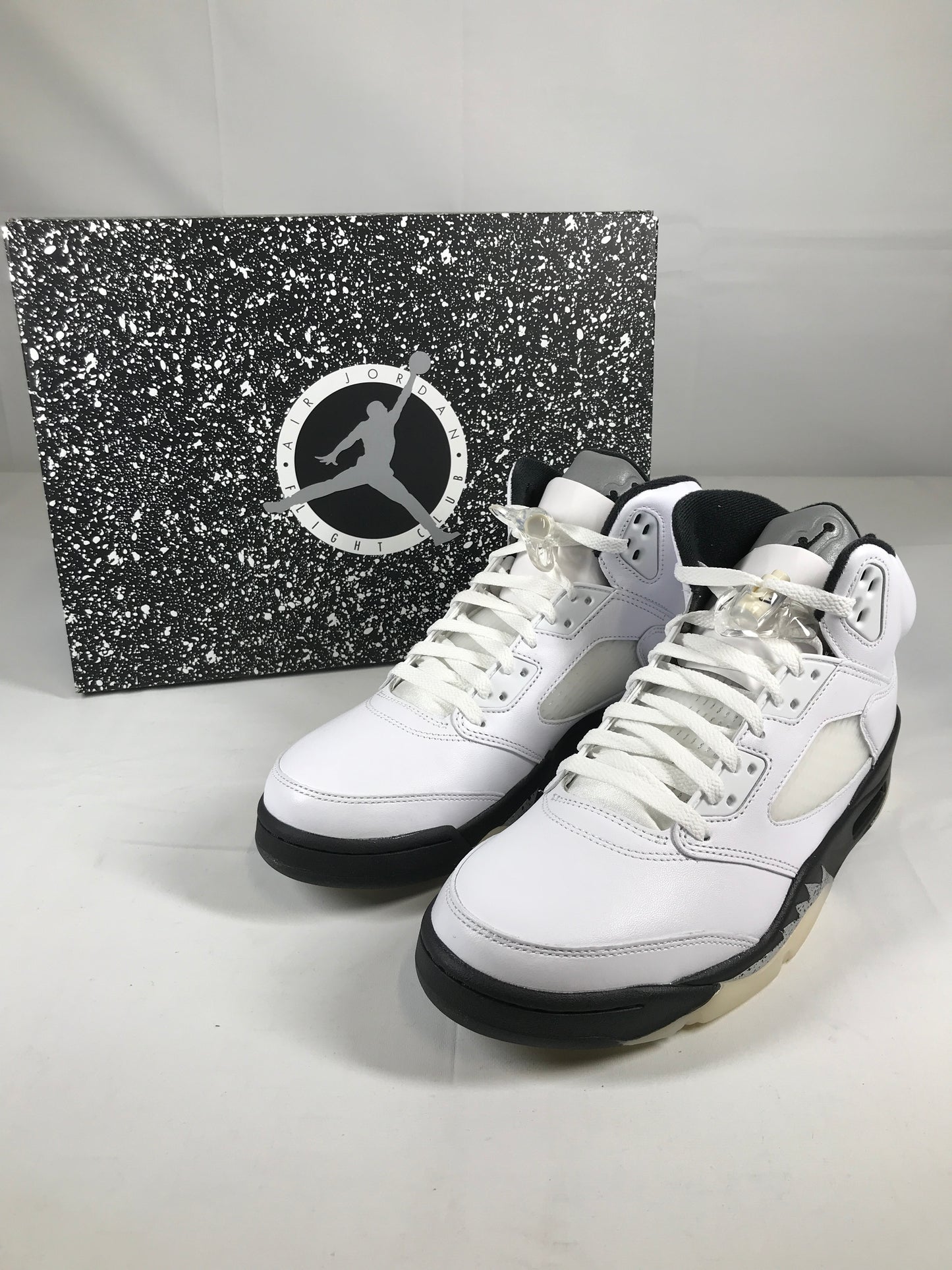 Air Jordan Retro 5 Black/Silver/White - Size 11 Men's