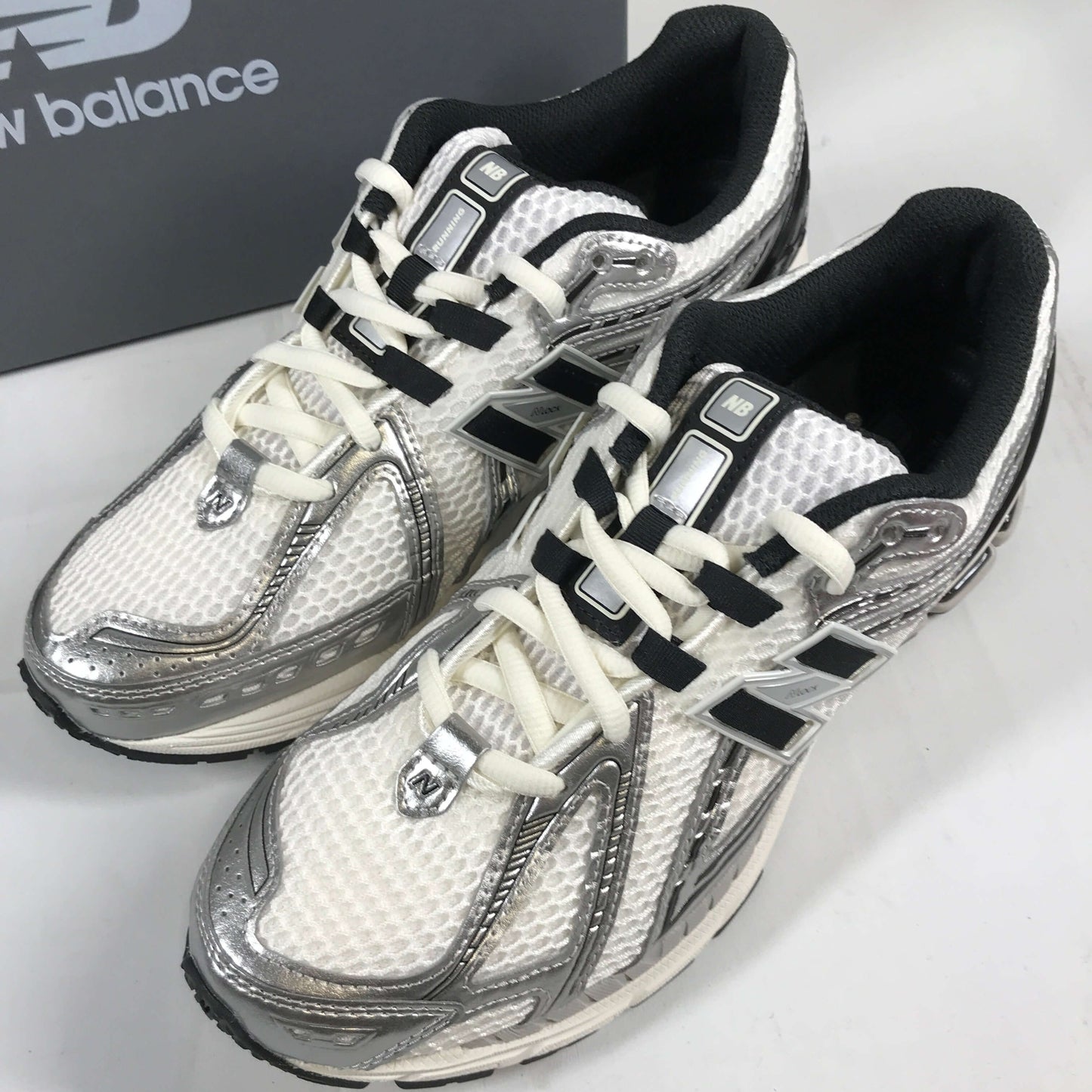 New Balance 1906R Running Shoes