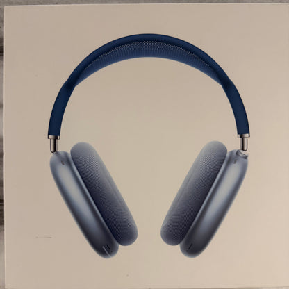 Apple AirPods Max Over-Ear Noise Cancelling Bluetooth Headphones - Sky Blue