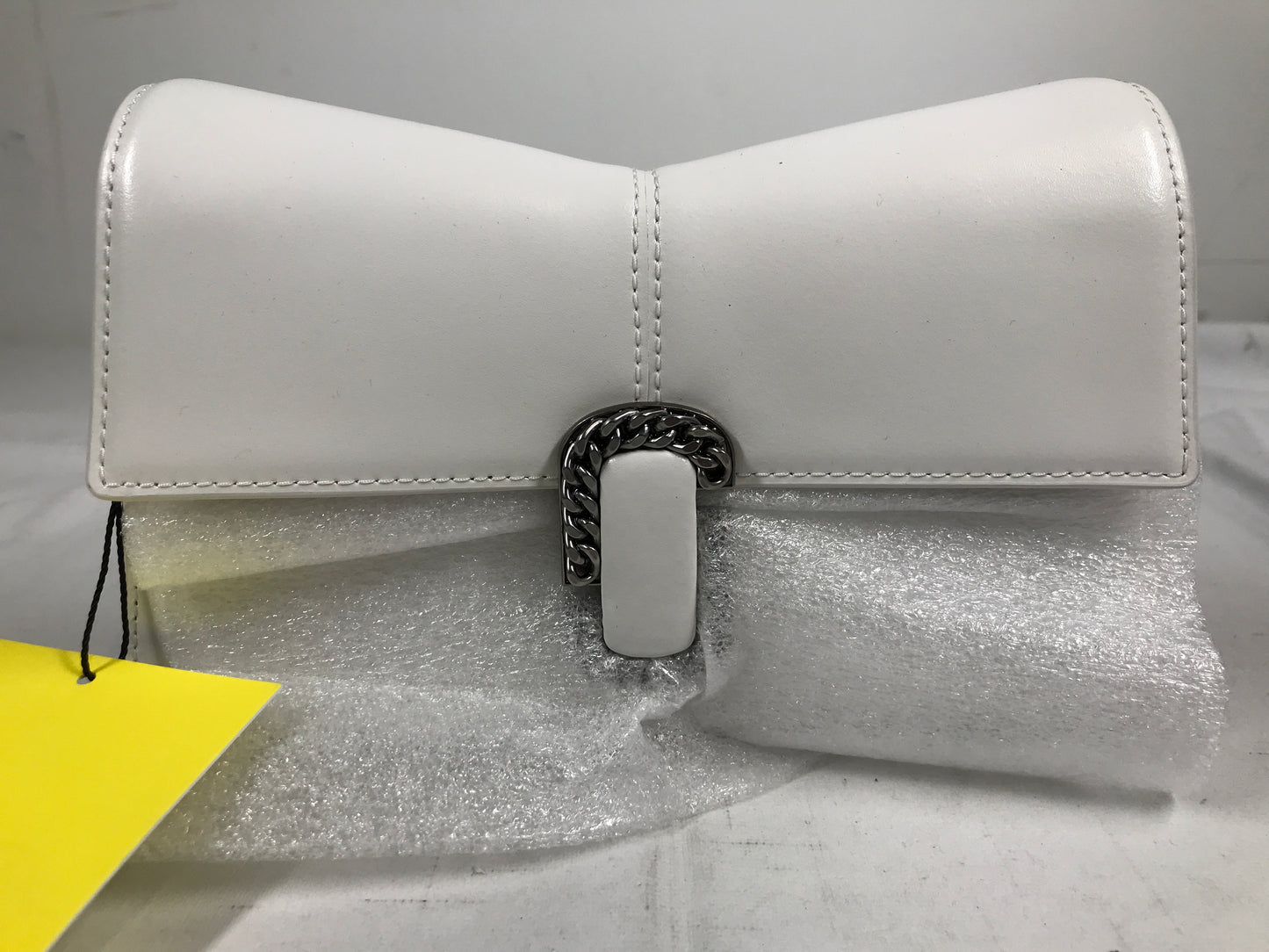 Marc Jacobs The St. Marc Chain Wallet - White