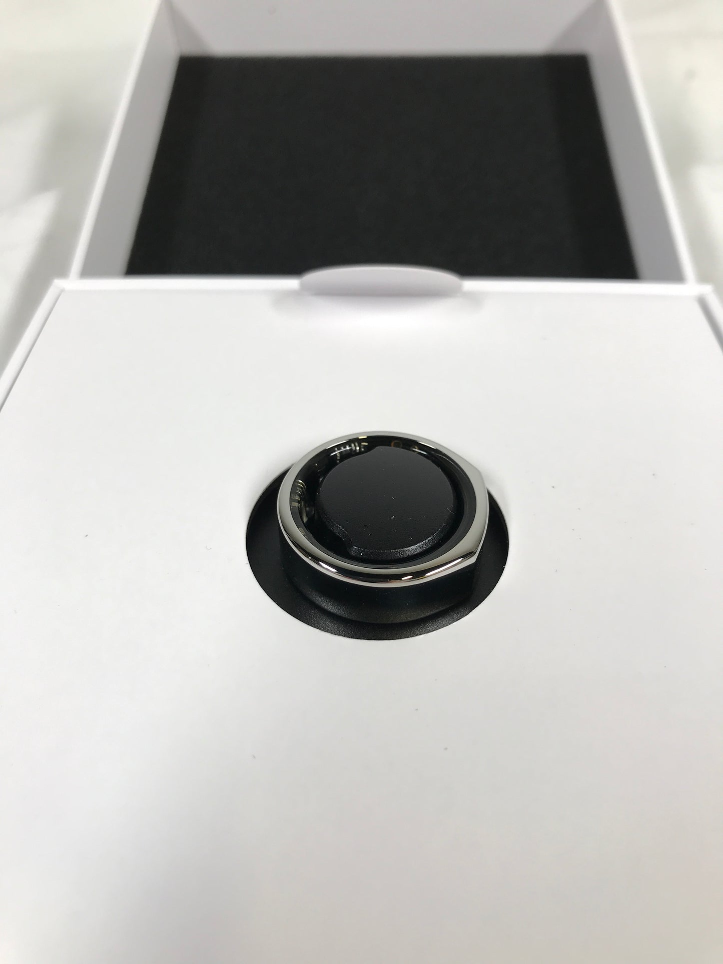 Oura Ring 3 Heritage Silver - Size 8