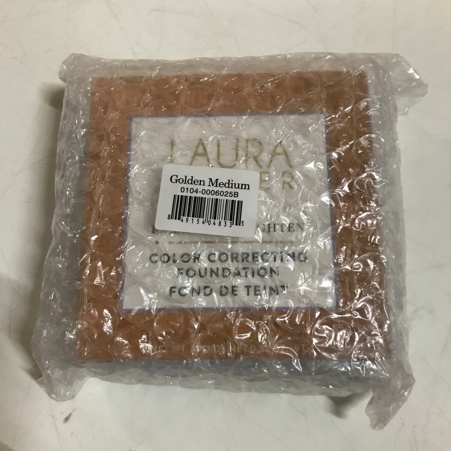 LAURA GELLER Baked Balance-n-Brighten Color Correcting Foundation