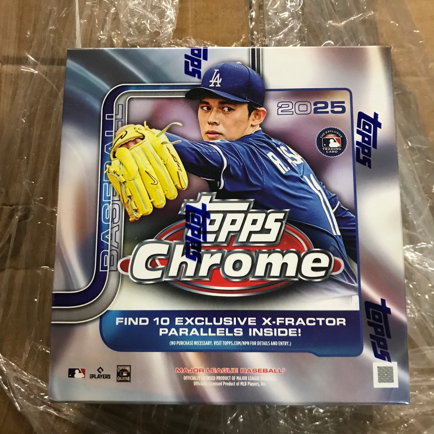Topps 2025 MLB Chrome Baseball Trading Cards Mega Box