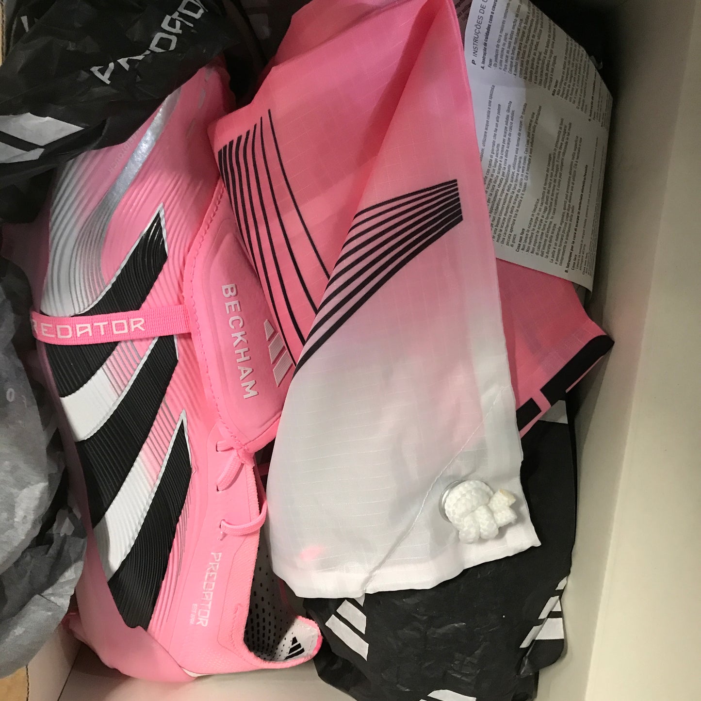 Adidas PREDATOR ELITE Fold-Over Tongue Firm Ground Soccer Cleats Beckham - Beam Pink / Core Black / Cloud White