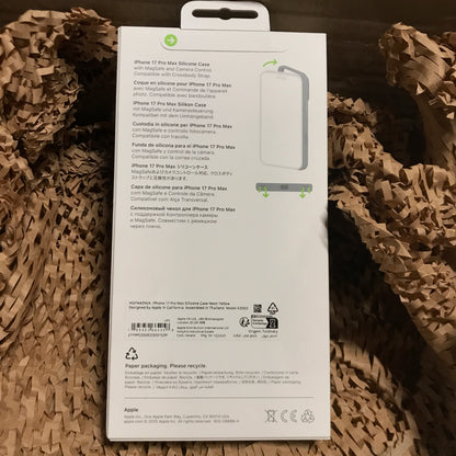 Apple iPhone 17 Pro Max Silicone Case with MagSafe - Neon Yellow