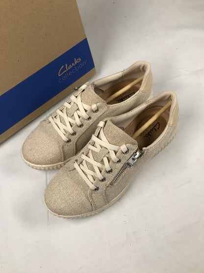 Clarks Women's Caroline Echo Shoe