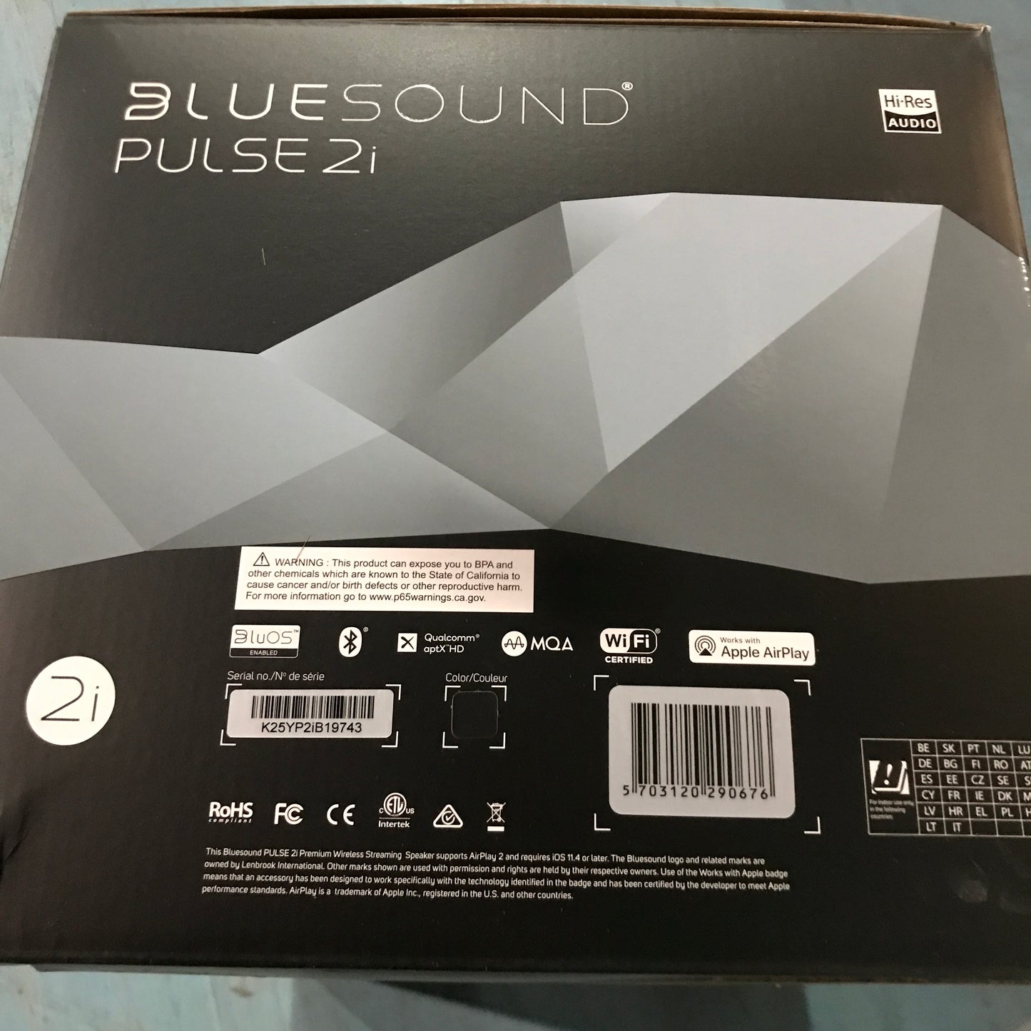 Bluesound PULSE 2i Wireless Multi-room Smart Speaker with Bluetooth - Black