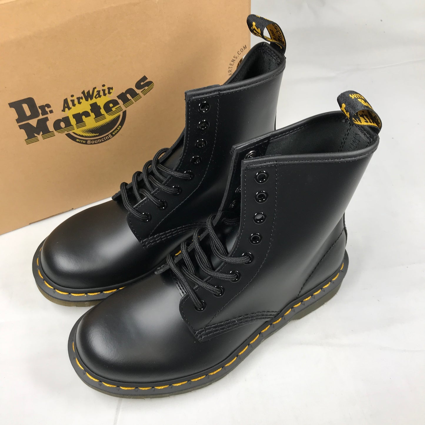 Dr. Martens 1460 Smooth Leather Lace Up Boots - Womans