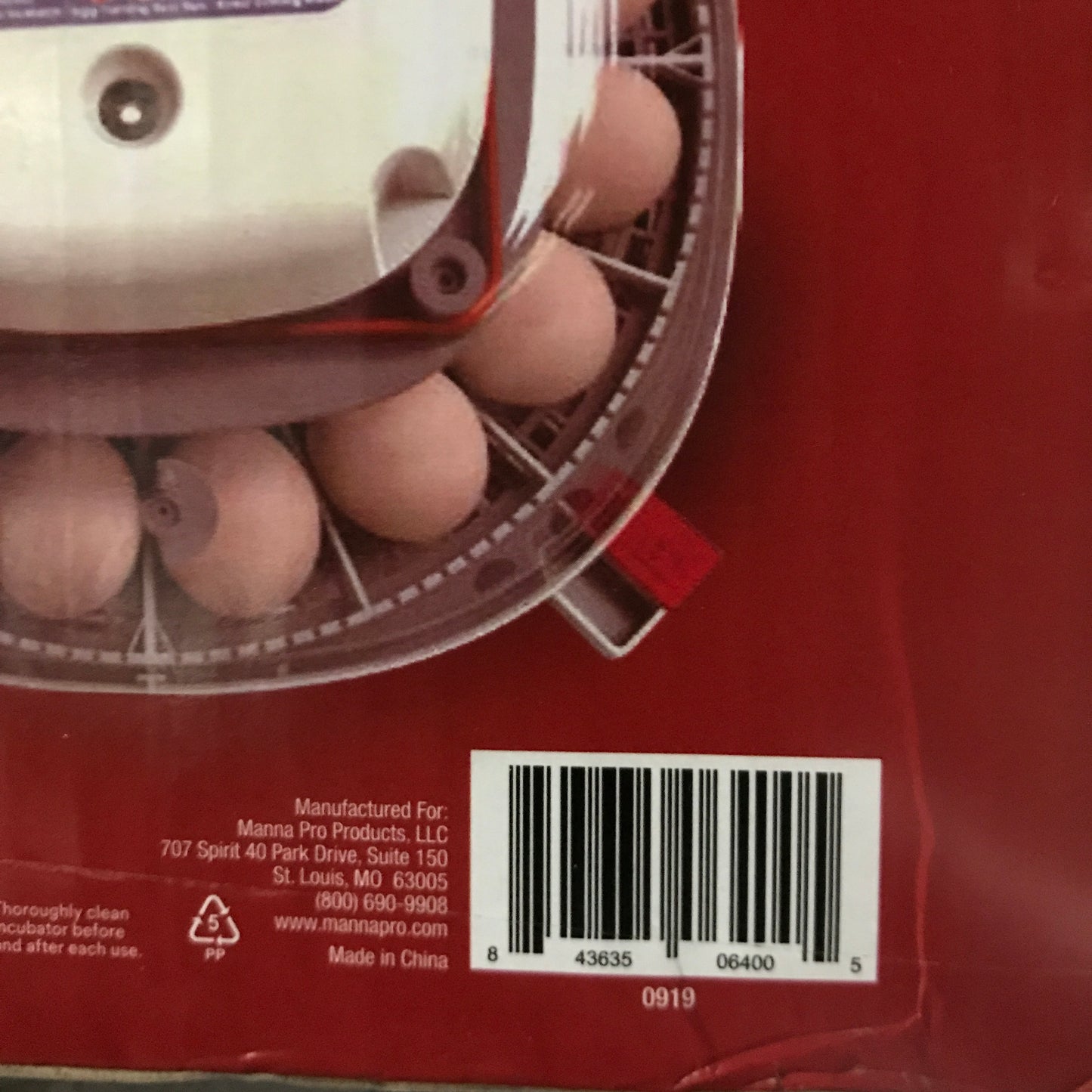 Harris Farms Nurture Right Egg Incubator for Hatching Chicks