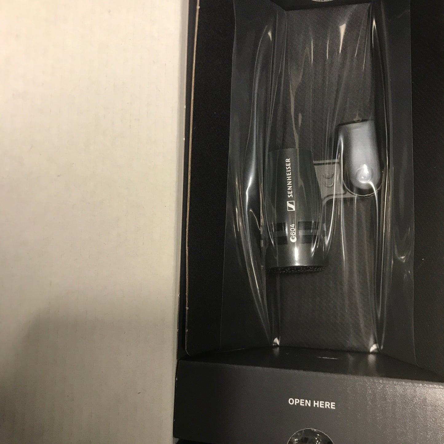 Sennheiser E604 Dynamic Cardioid for Snare and Toms