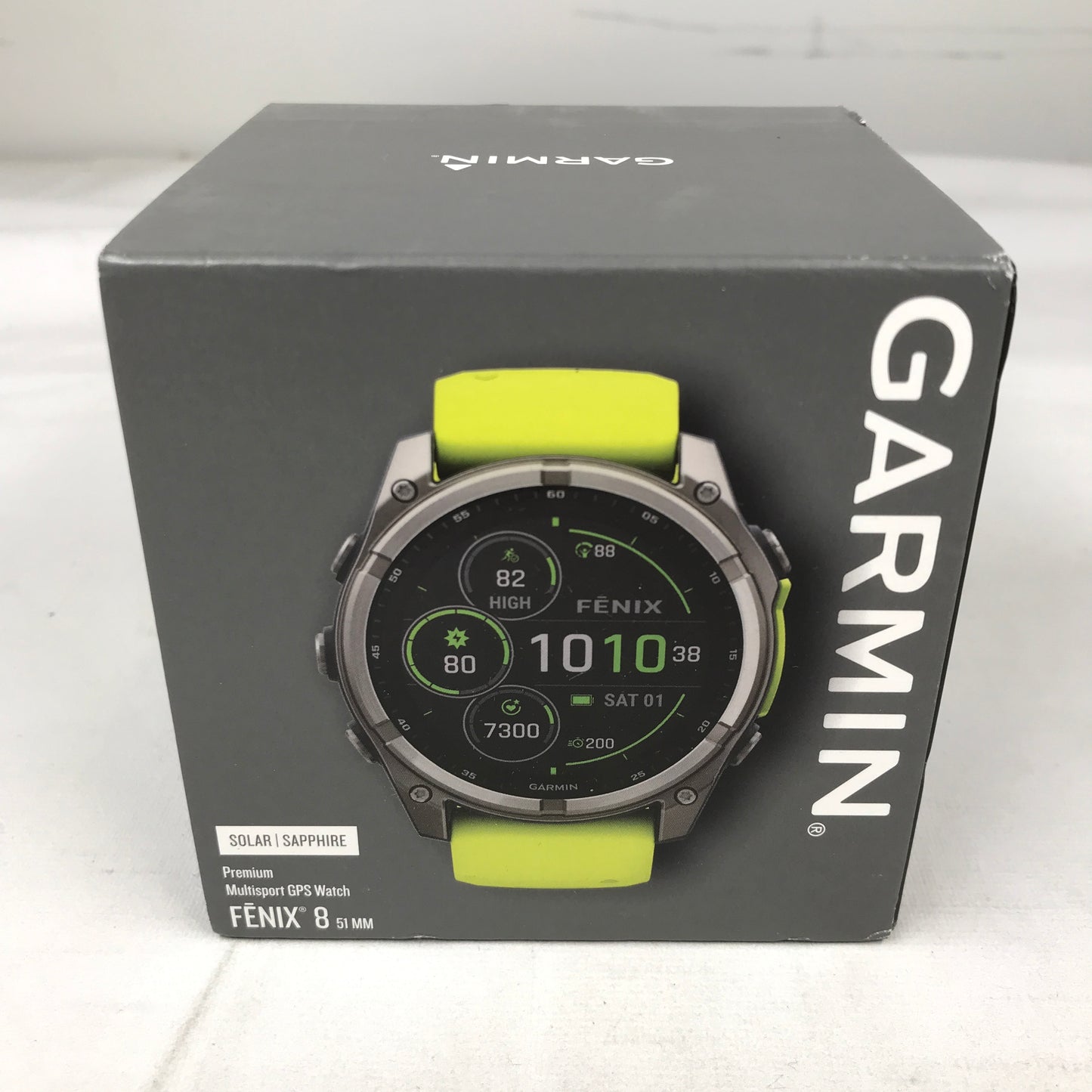 Garmin fēnix 8 - 51 mm, Solar - Sapphire, Titanium with Amp Yellow/Graphite Silicone Band