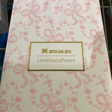 Stanley 1913 x LoveShackFancy Holiday All Day Slim Bottle 34 OZ - Coquette Bow Chantilly
