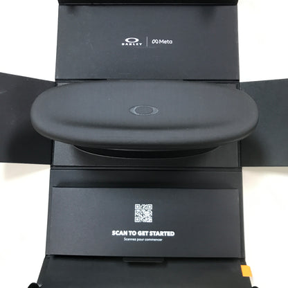Oakley Meta HSTN AI Glasses - Prizm Black Polarized Lenses / Black Frame