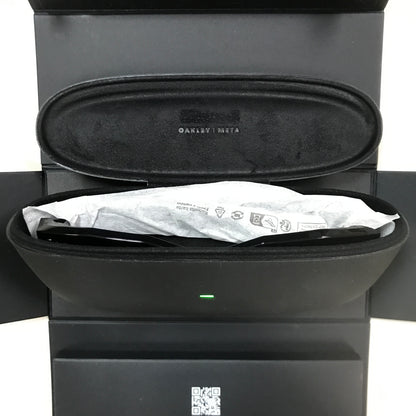 Oakley Meta HSTN AI Glasses - Prizm Black Polarized Lenses / Black Frame