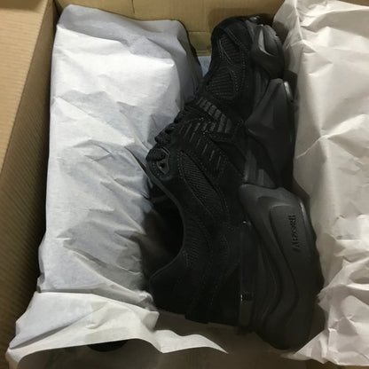 New Balance 9060 - Black with phantom and magnet