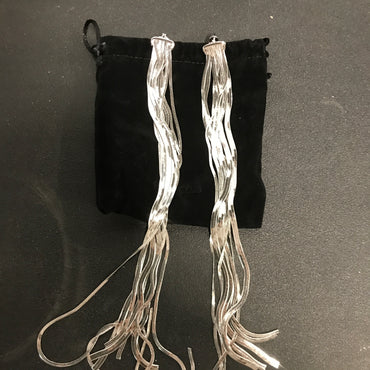 FANCi CLUB Kisslock Earrings - Rhodium