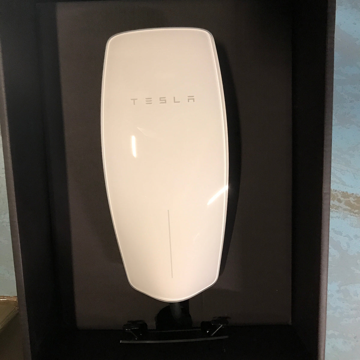 Tesla Universal Wall Connector - White