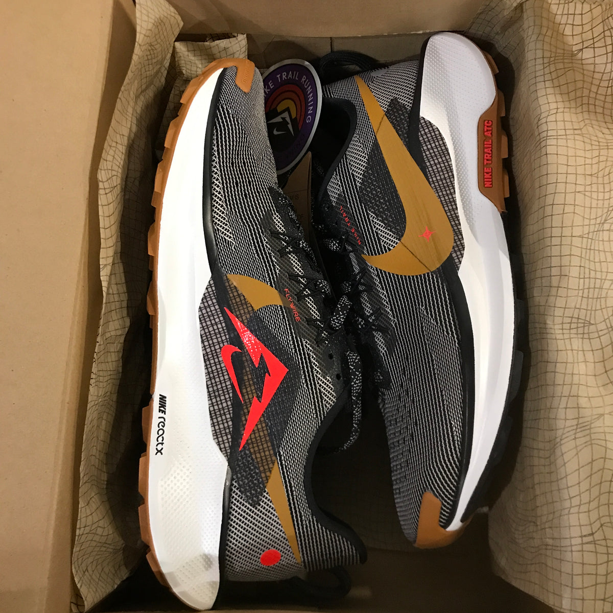 Nike Men's Pegasus Trail 5 - Black / Desert Ochre / Fir