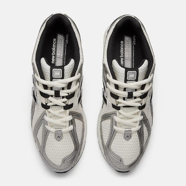 New Balance 1906R Running Shoes