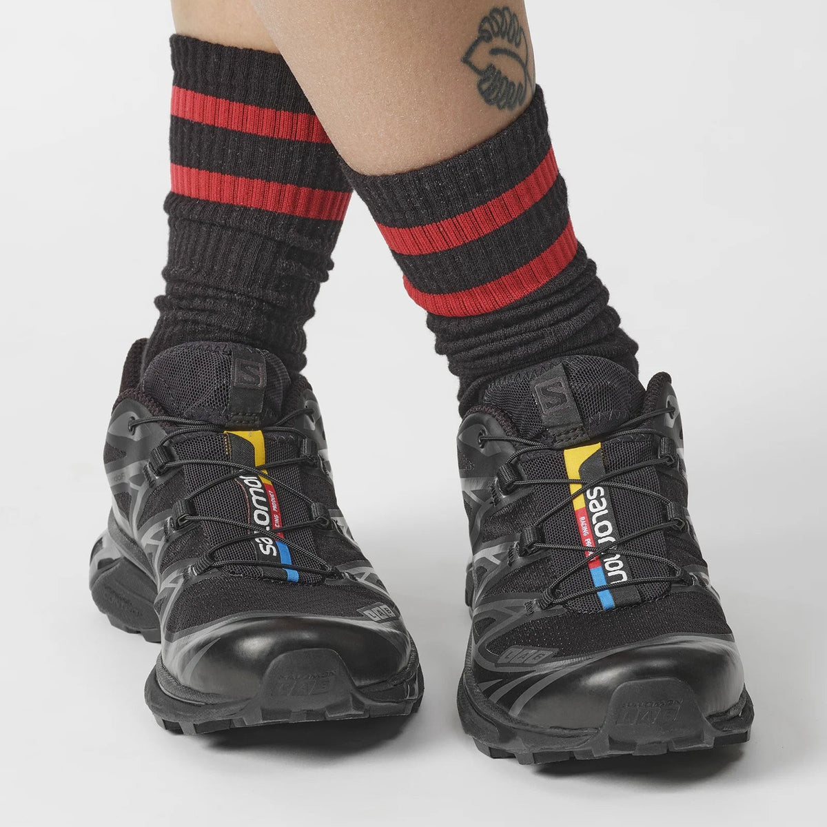 Salomon Unisex XT-6 GORE-TEX Sneakers - Black / Black / Phantom