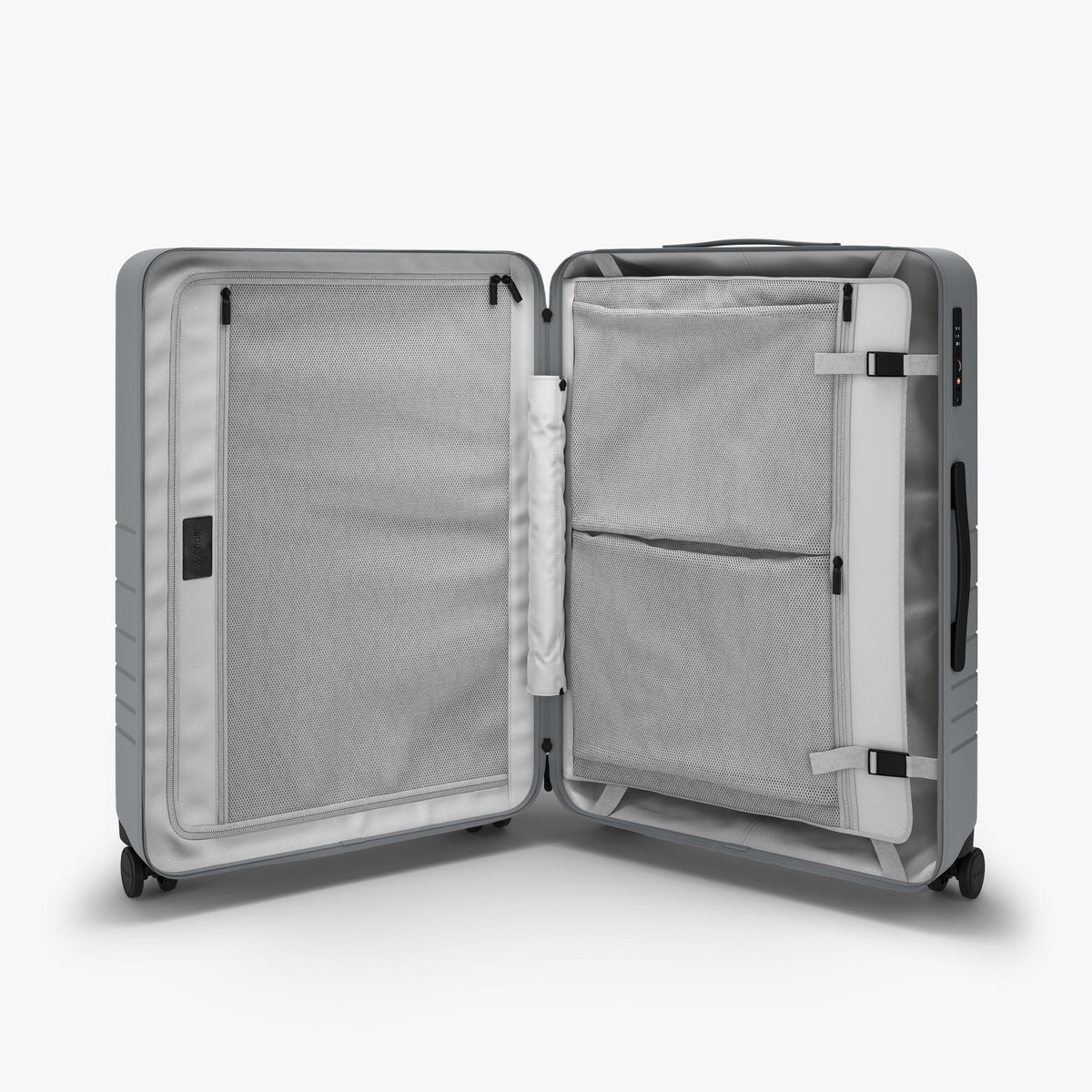 Monos Check-In Medium in Storm Grey