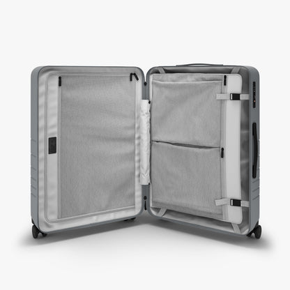Monos Check-In Medium in Storm Grey