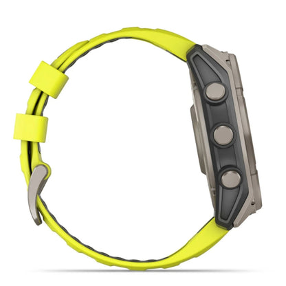 Garmin fēnix 8 - 51 mm, Solar - Sapphire, Titanium with Amp Yellow/Graphite Silicone Band