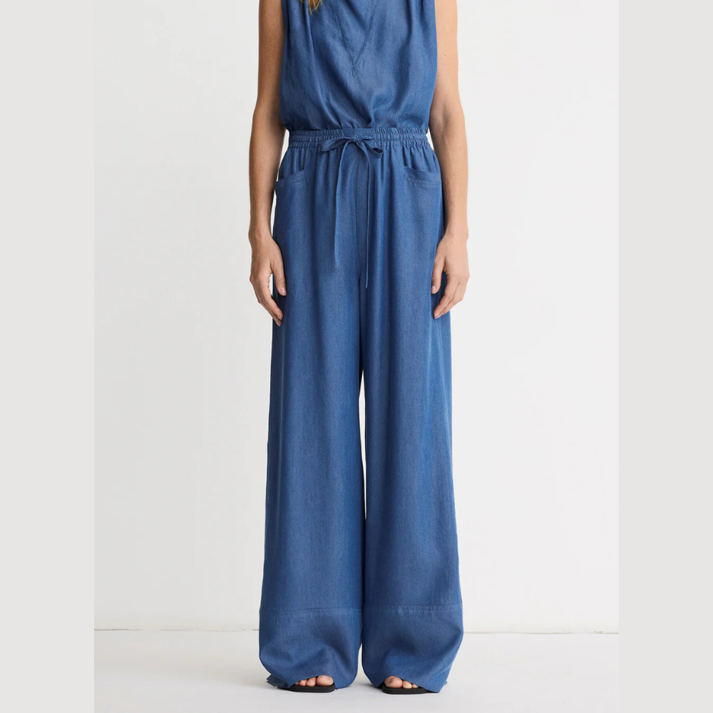 Smythe Drawstring Pull On Pant - Chambray